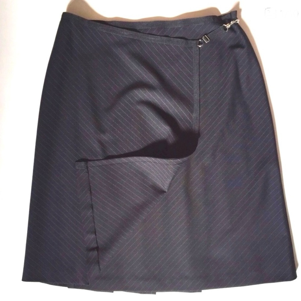 KOOKAI New skirt from Paris pleats back ($250)
